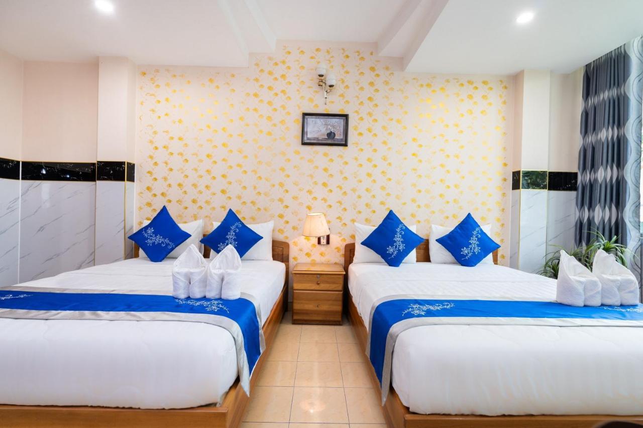 Khach San Hong Phat Ho Chi Minh City Exterior photo