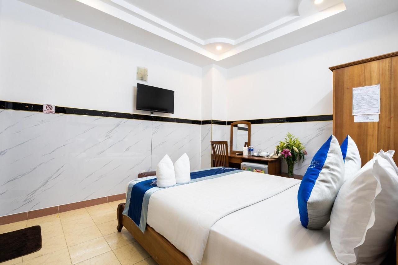Khach San Hong Phat Ho Chi Minh City Exterior photo